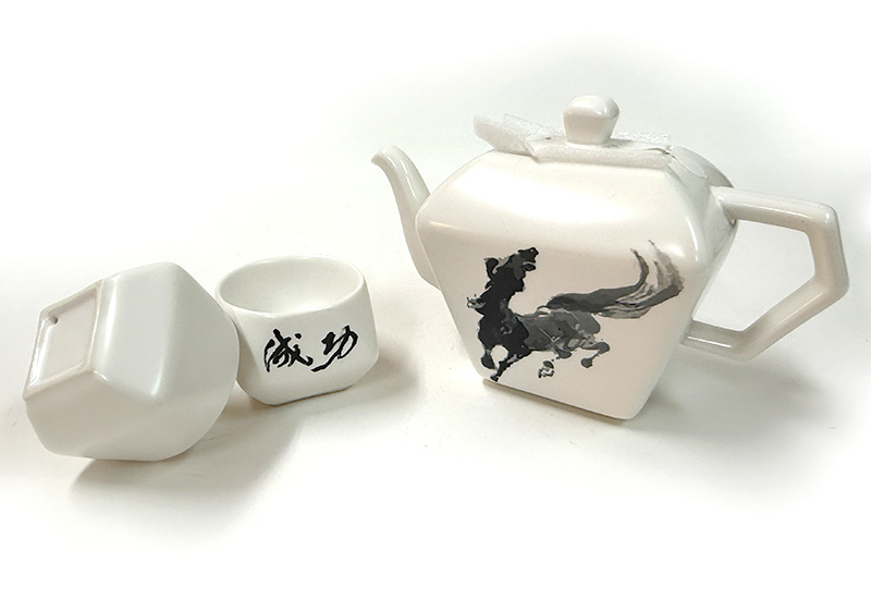 H6-馬到成功天燈茶具組(一壺二杯) H6-馬到成功天燈茶具組(一壺二杯)